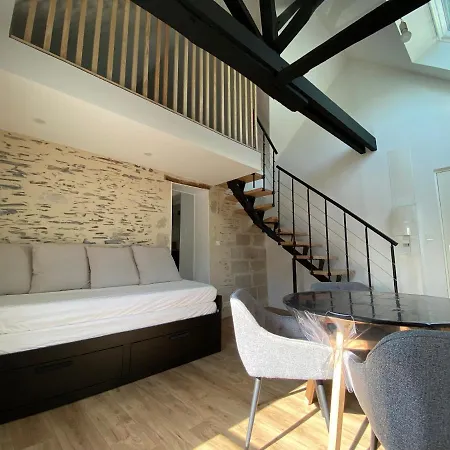 La Douce Angevine - Le Perroquet * Angers