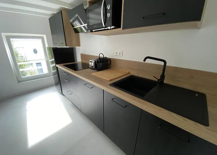 La Douce Angevine - Le Perroquet Lejlighed