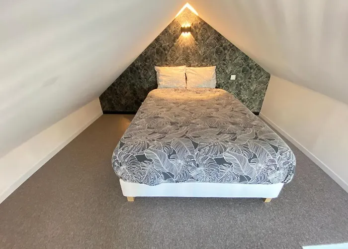 La Douce Angevine - Le Perroquet Анже